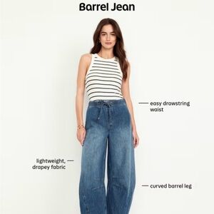 Old Navy - barrel Jeans (in black wash)